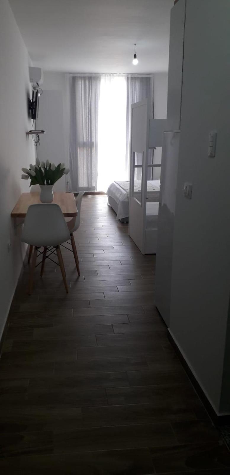 Joy Summer Apartment