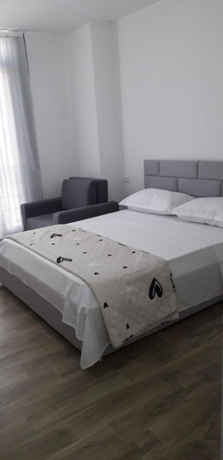 Joy Summer Apartment