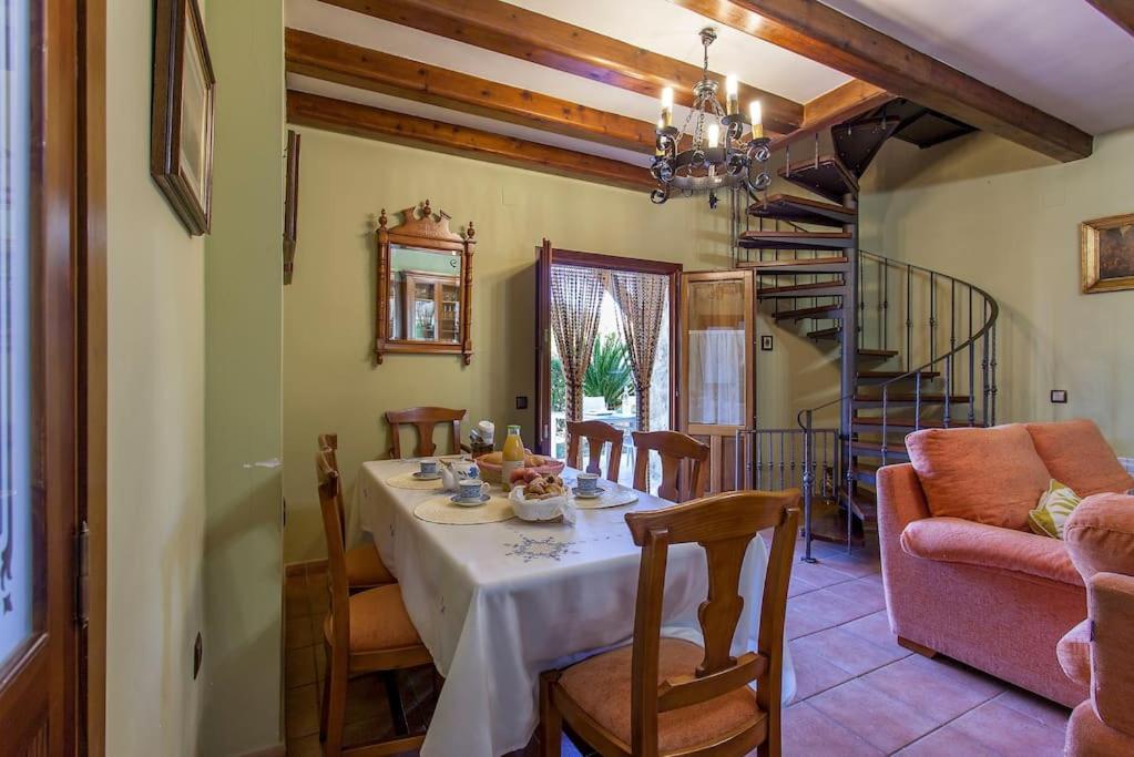 VILLA TAMARIT