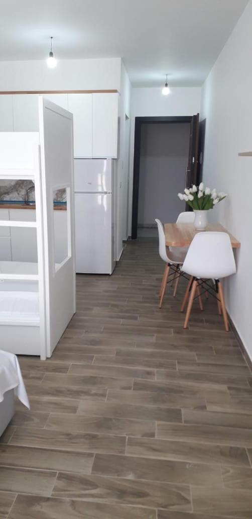 Joy Summer Apartment