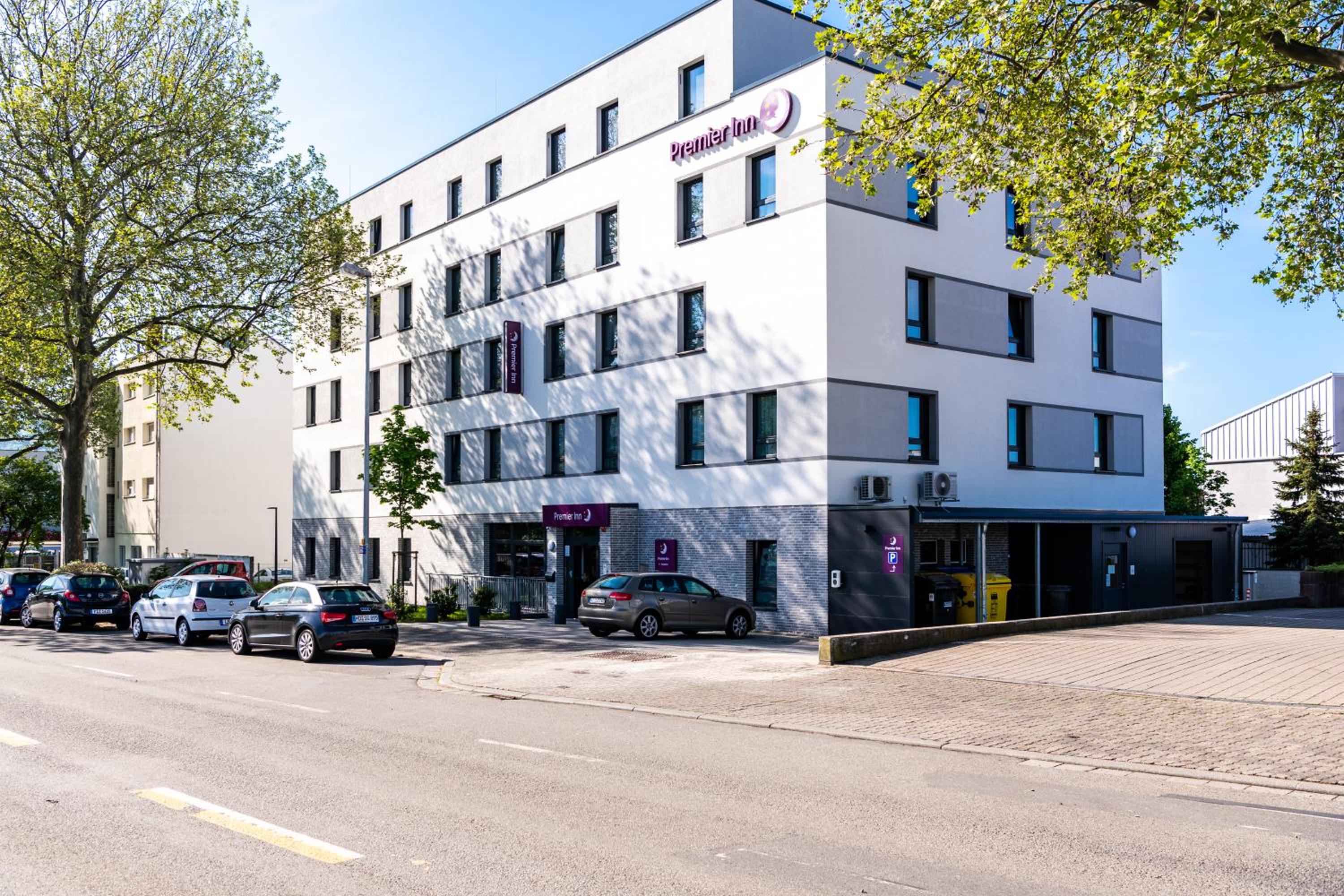 Hotel Premier Inn Heidelberg City Bahnstadt - Image 1