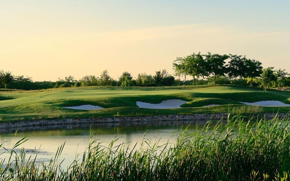 Lighthouse Golf Resort & Spa Apartments