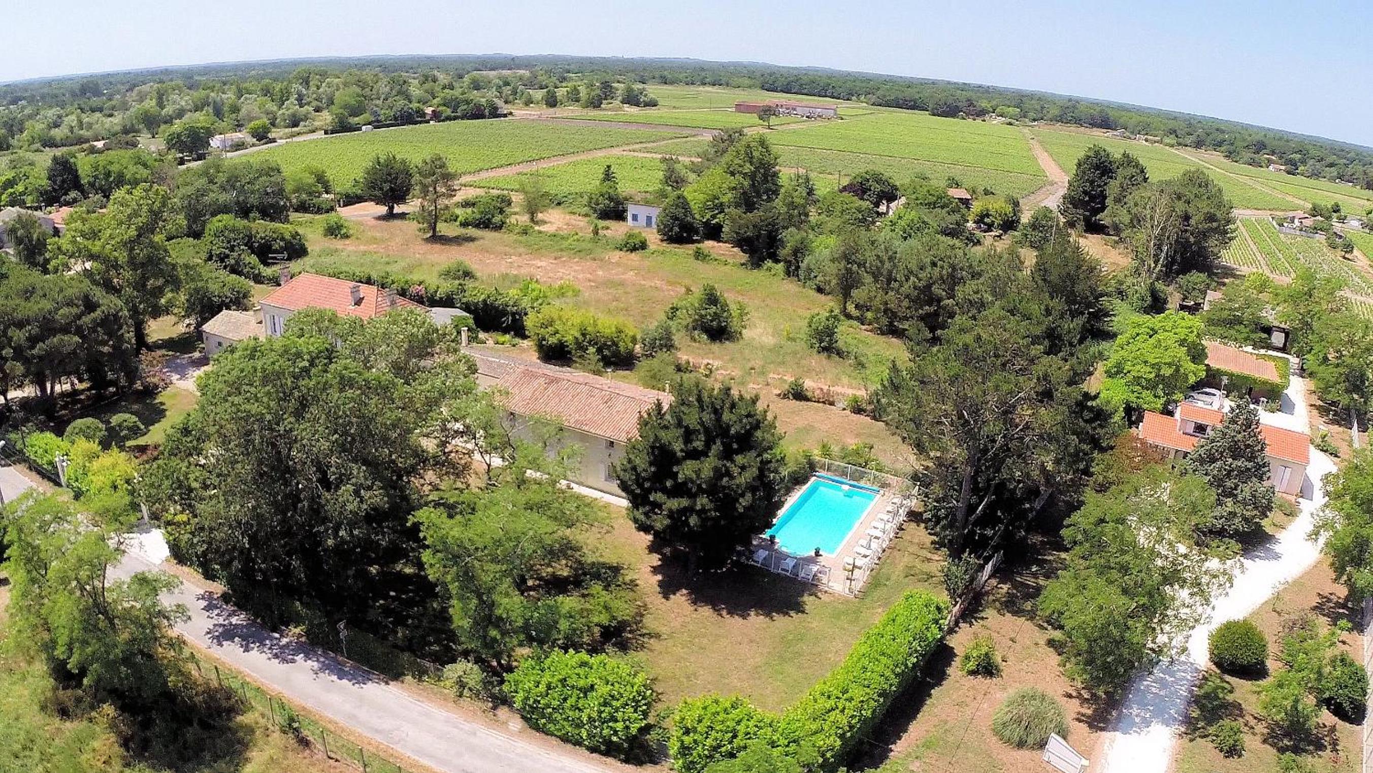 Le Manoir Lacustre
