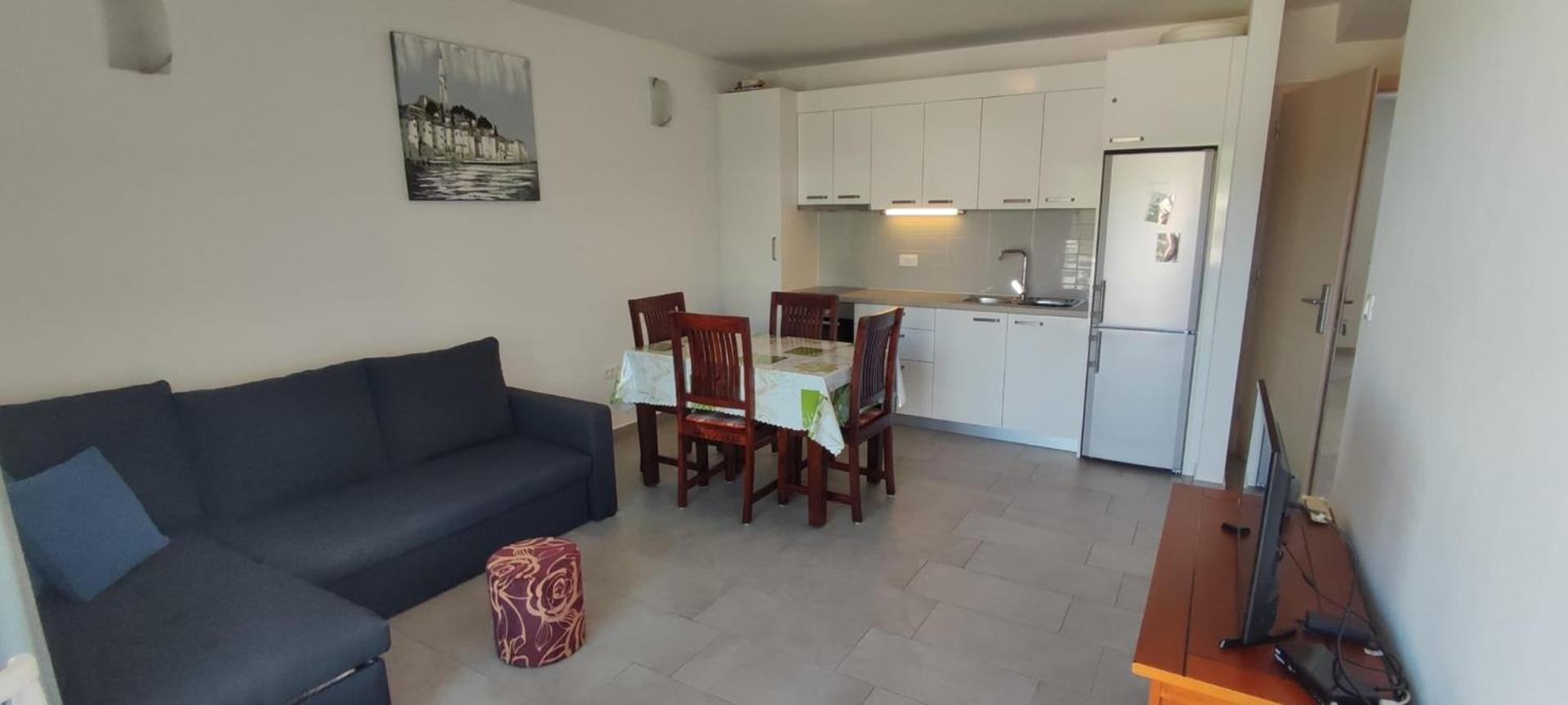 Apartments Lora