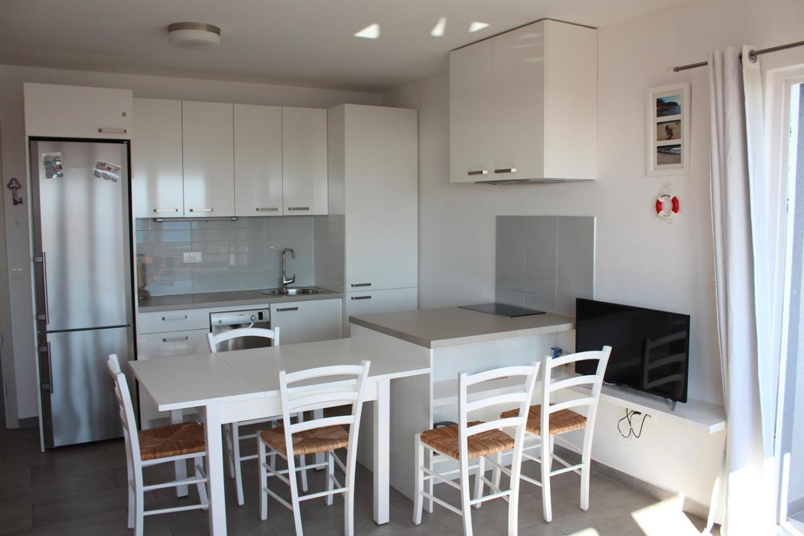 Apartments Lora