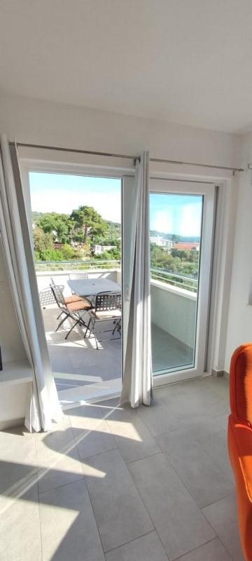 Apartments Lora