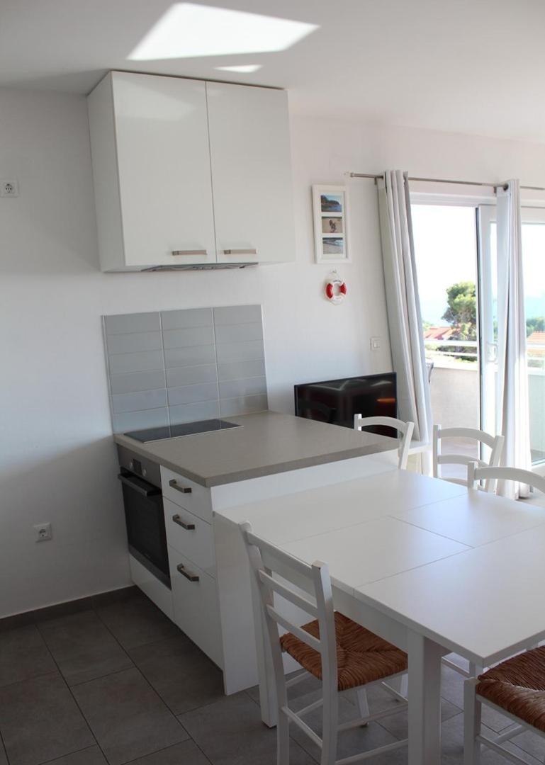 Apartments Lora