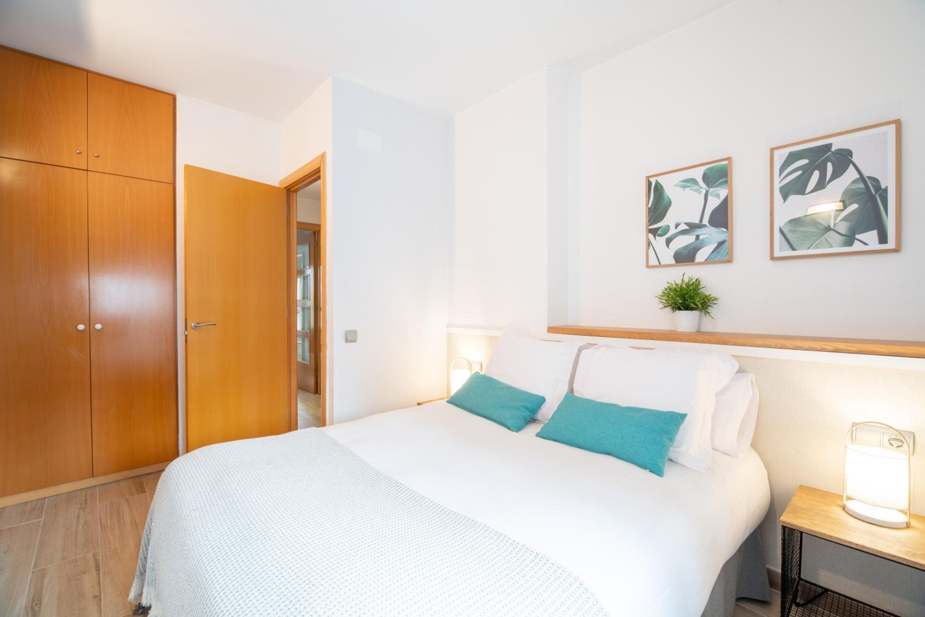 Feelathome Poblenou Beach Apartments