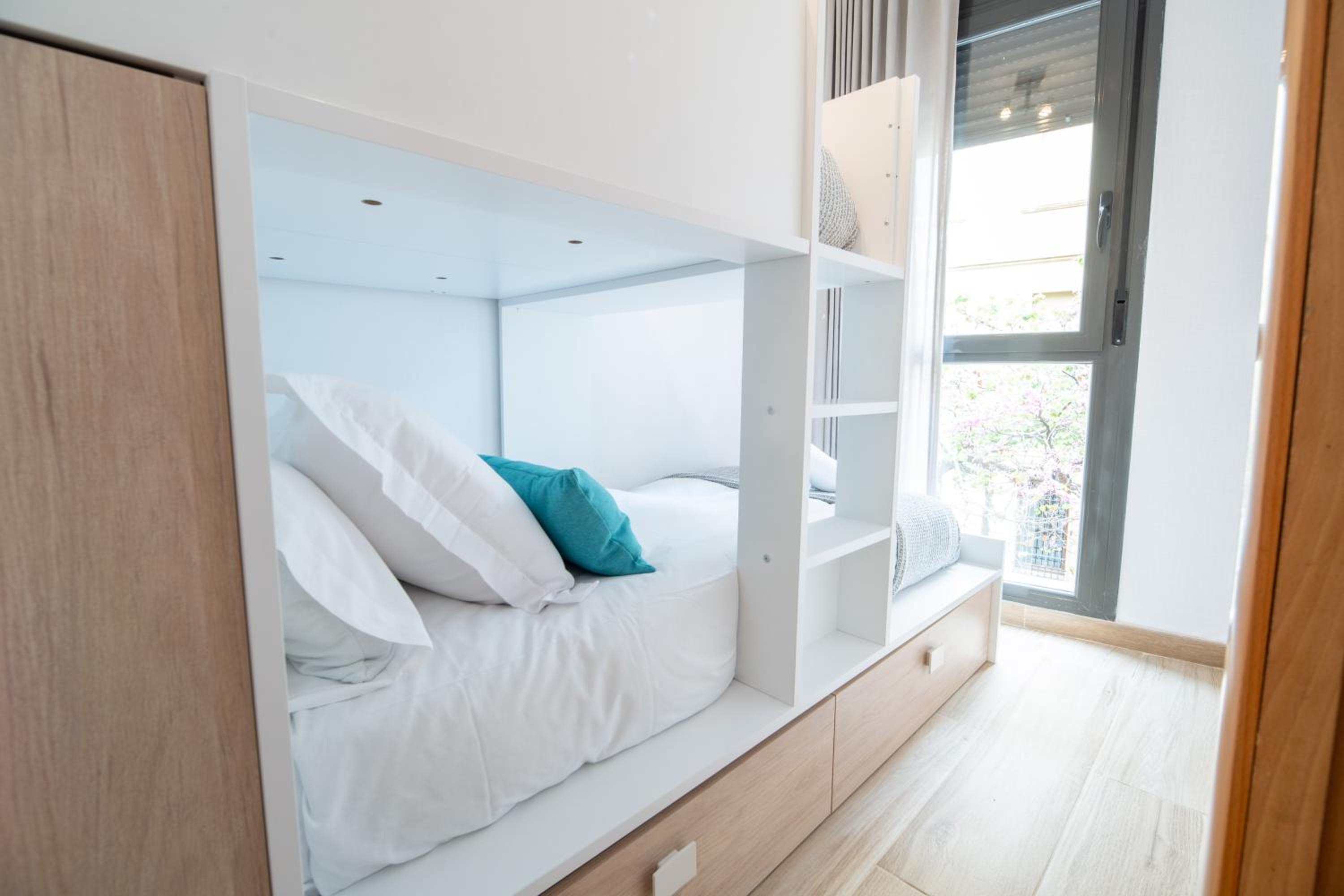 Feelathome Poblenou Beach Apartments