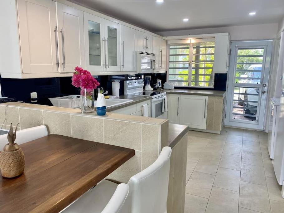 Villa 218G Jolly Harbour