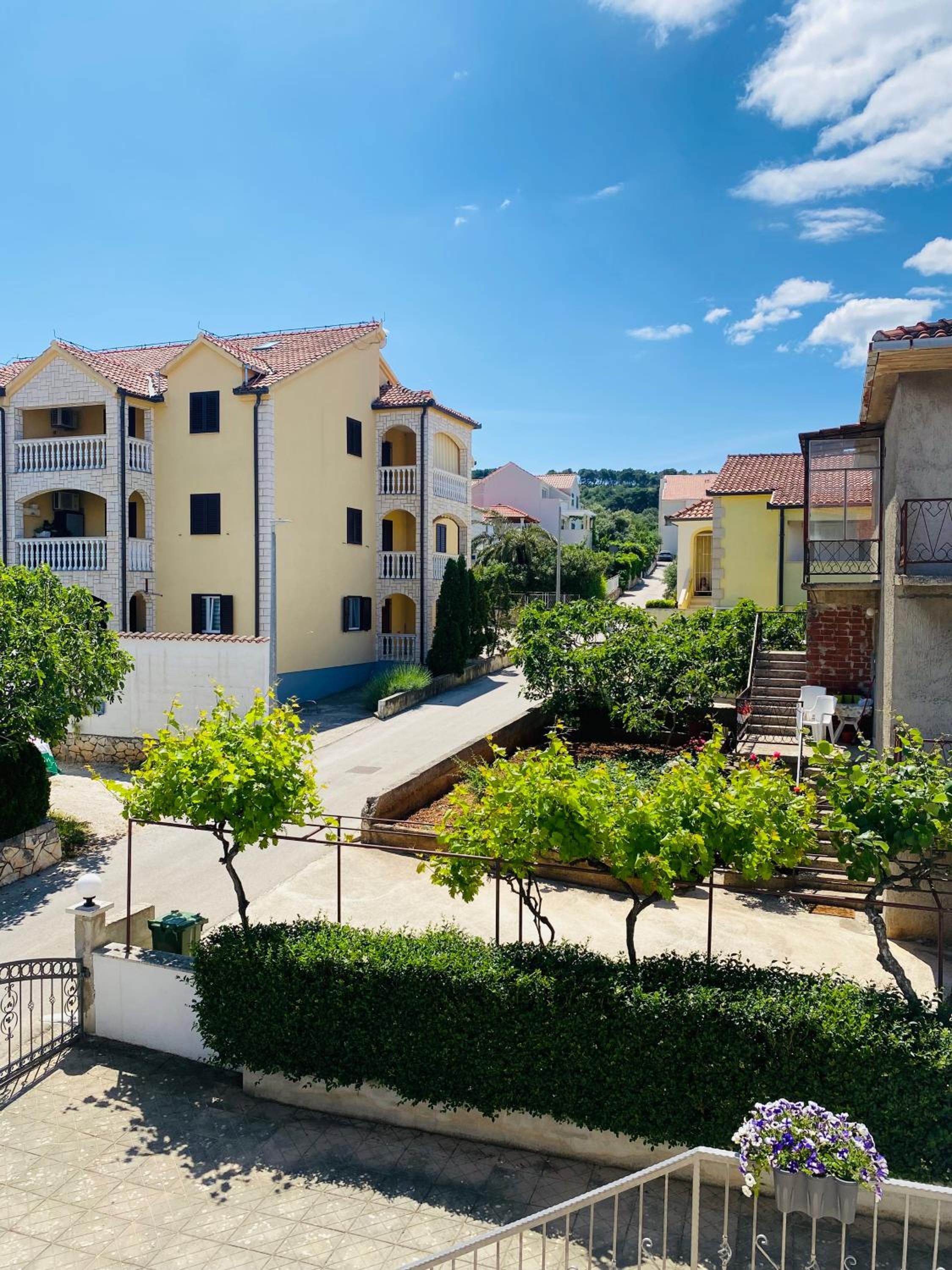 Karina Apartments