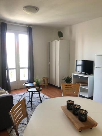 Karina Apartments
