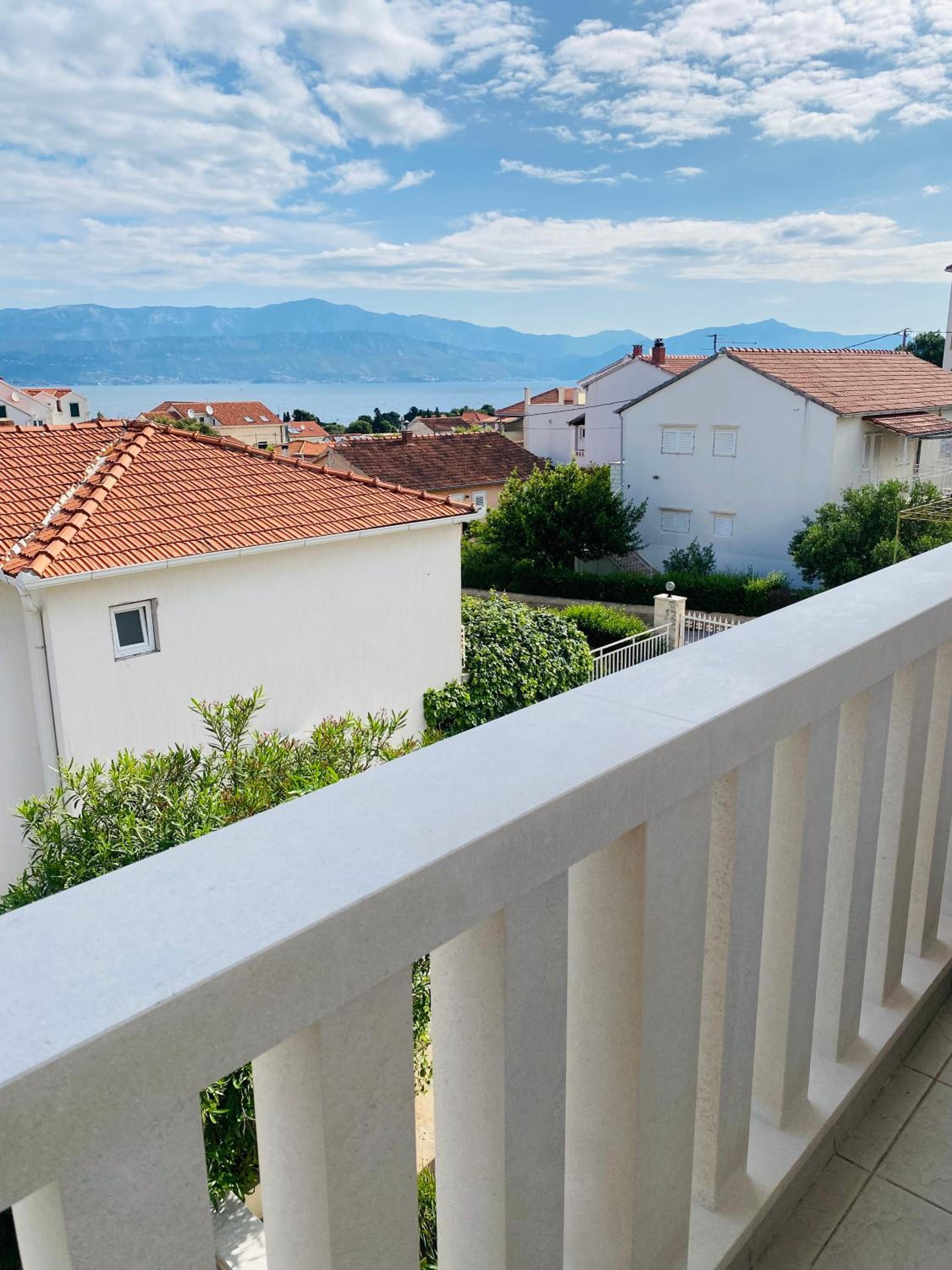 Karina Apartments