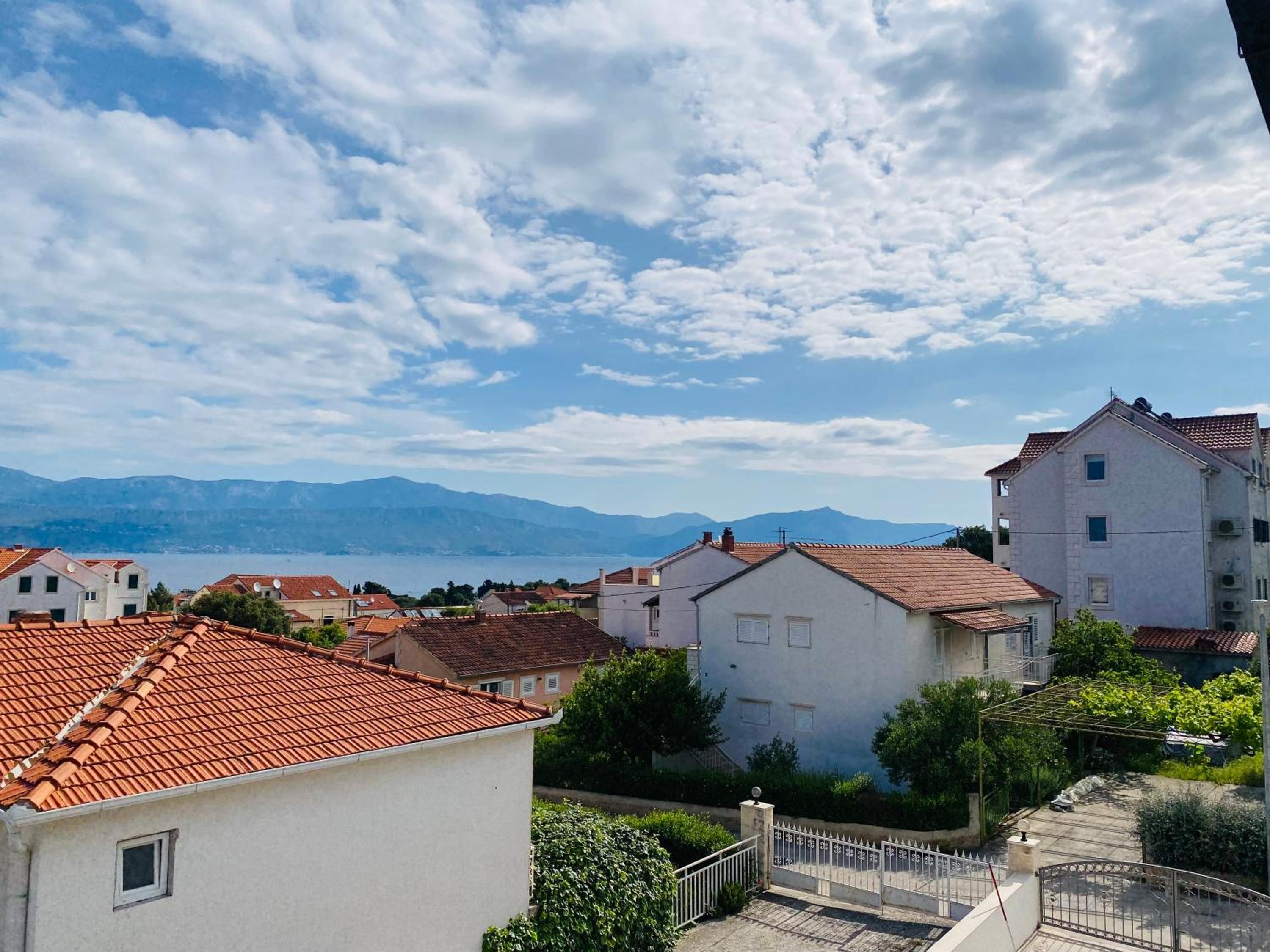 Karina Apartments