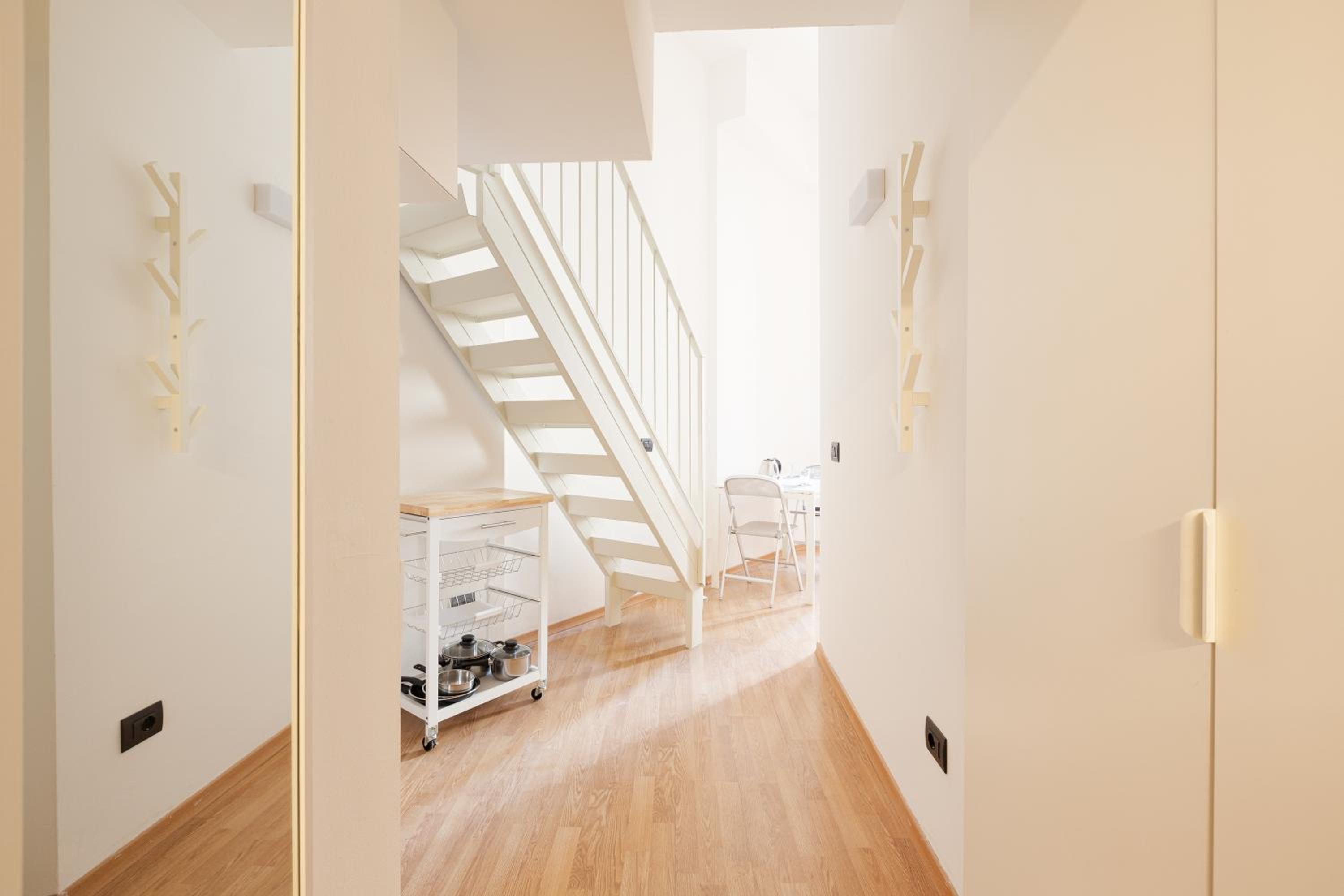 GuestHost - Central Studio APTS Milano-Corso Magenta