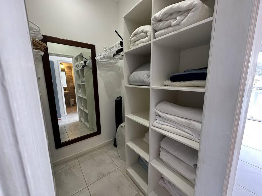 Villa 218E Jolly Harbour