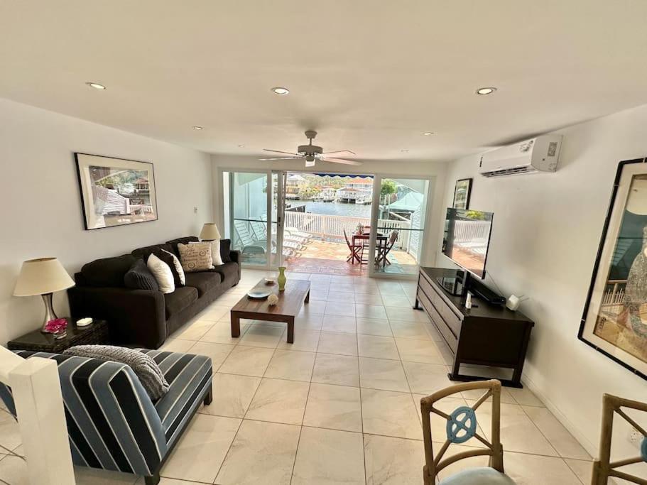 Villa 218E Jolly Harbour