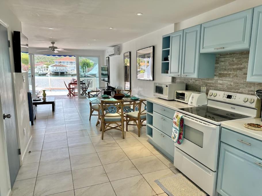 Villa 218E Jolly Harbour