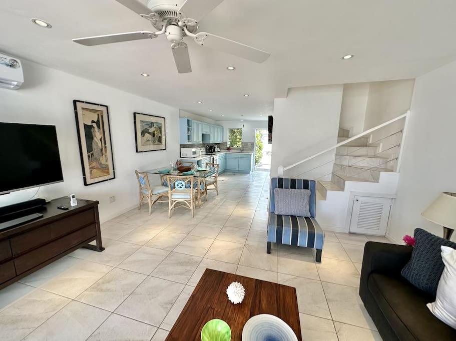 Villa 218E Jolly Harbour