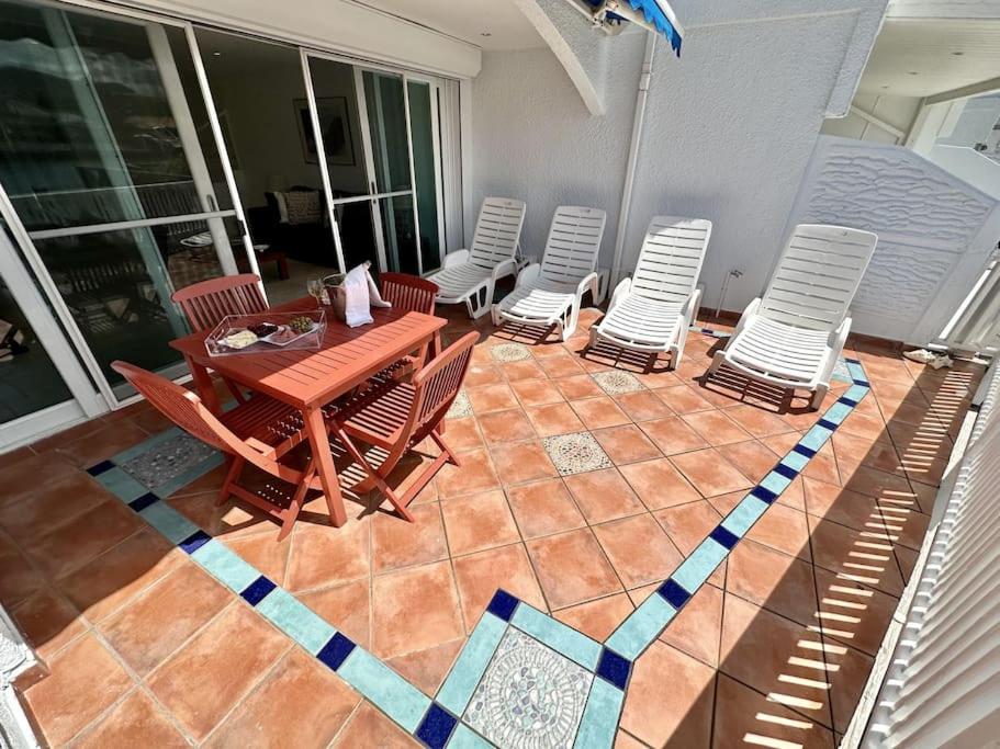 Villa 218E Jolly Harbour