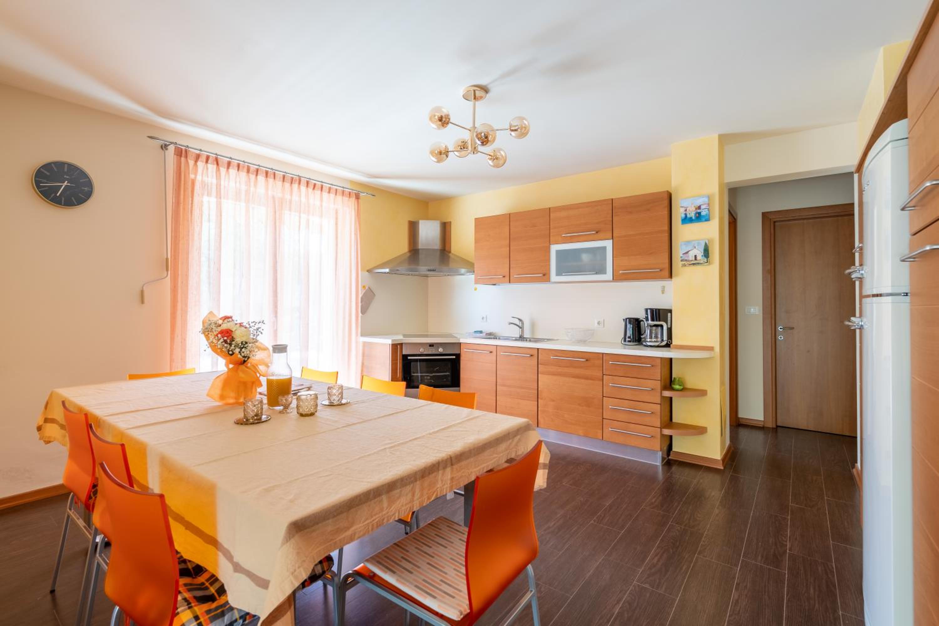 Charming Orange Apartment with Private Pool and Garden Oasis view 3