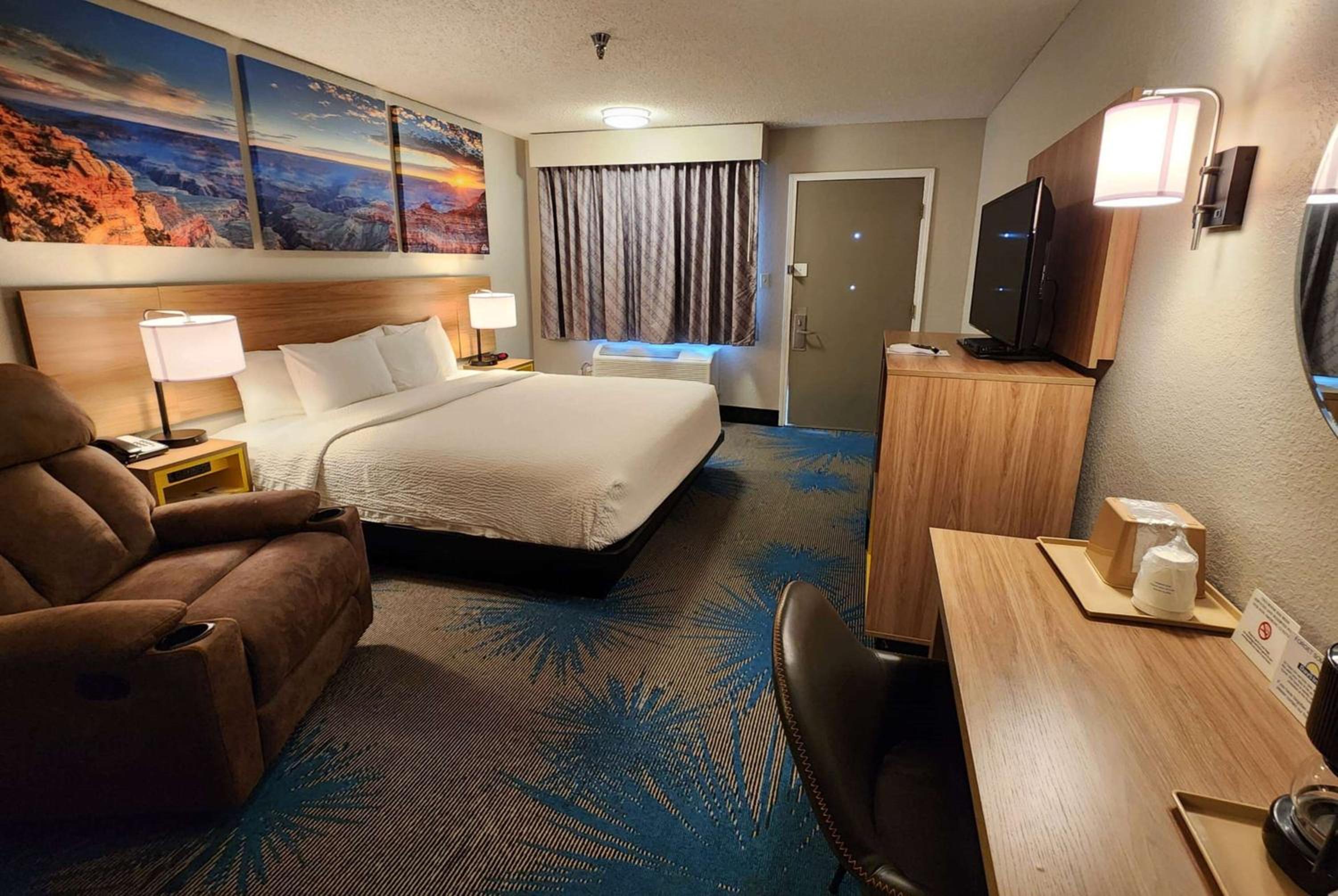 Tucumcari Vacations - Days Inn by Wyndham Tucumcari - Property Image 8