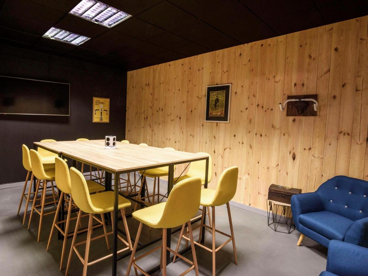 meeting room