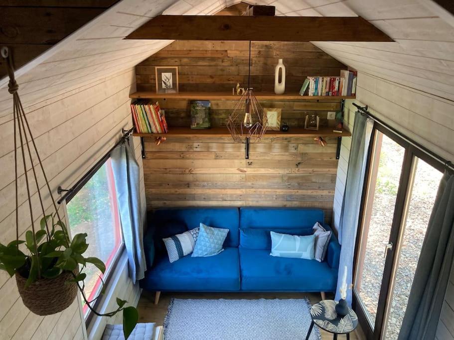 Tiny Paradis