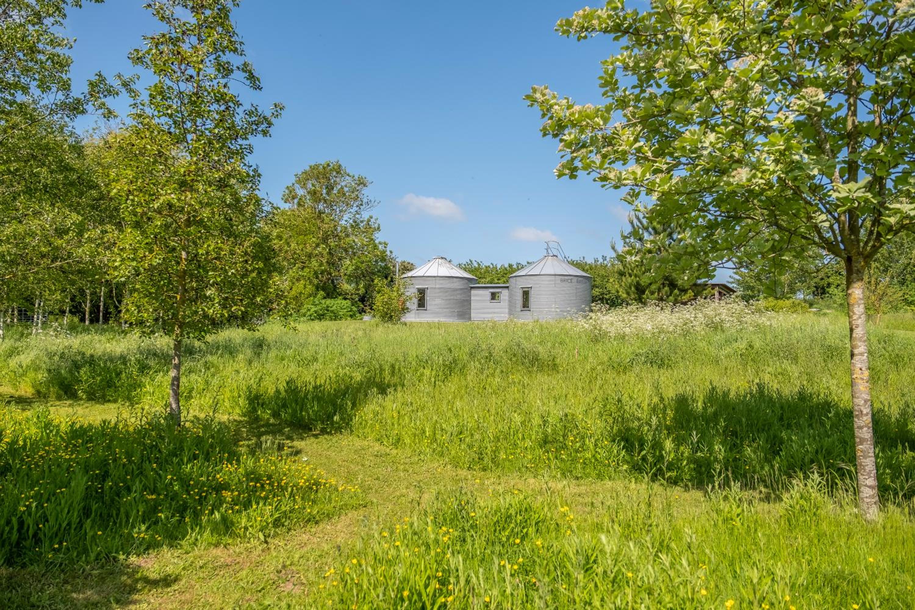 Extraordinarily converted grain stores - The Silos view 4
