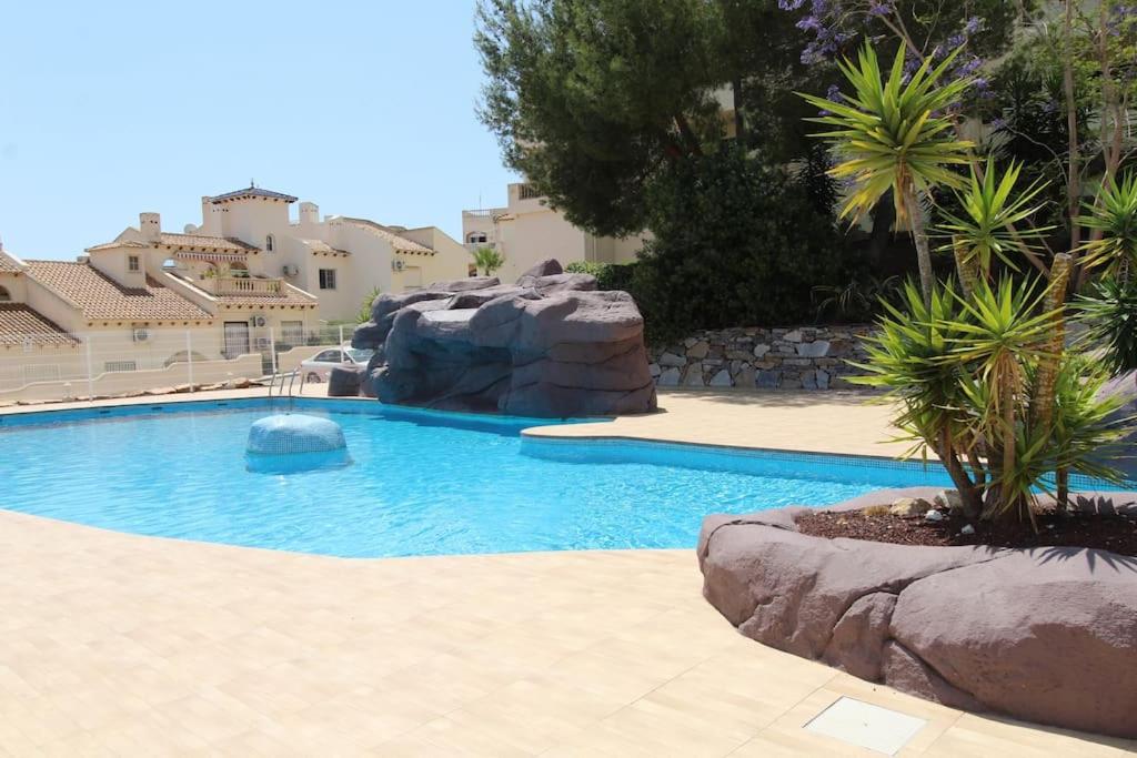 Fabulous 2 bed apartment on Las Ramblas Golf view 5