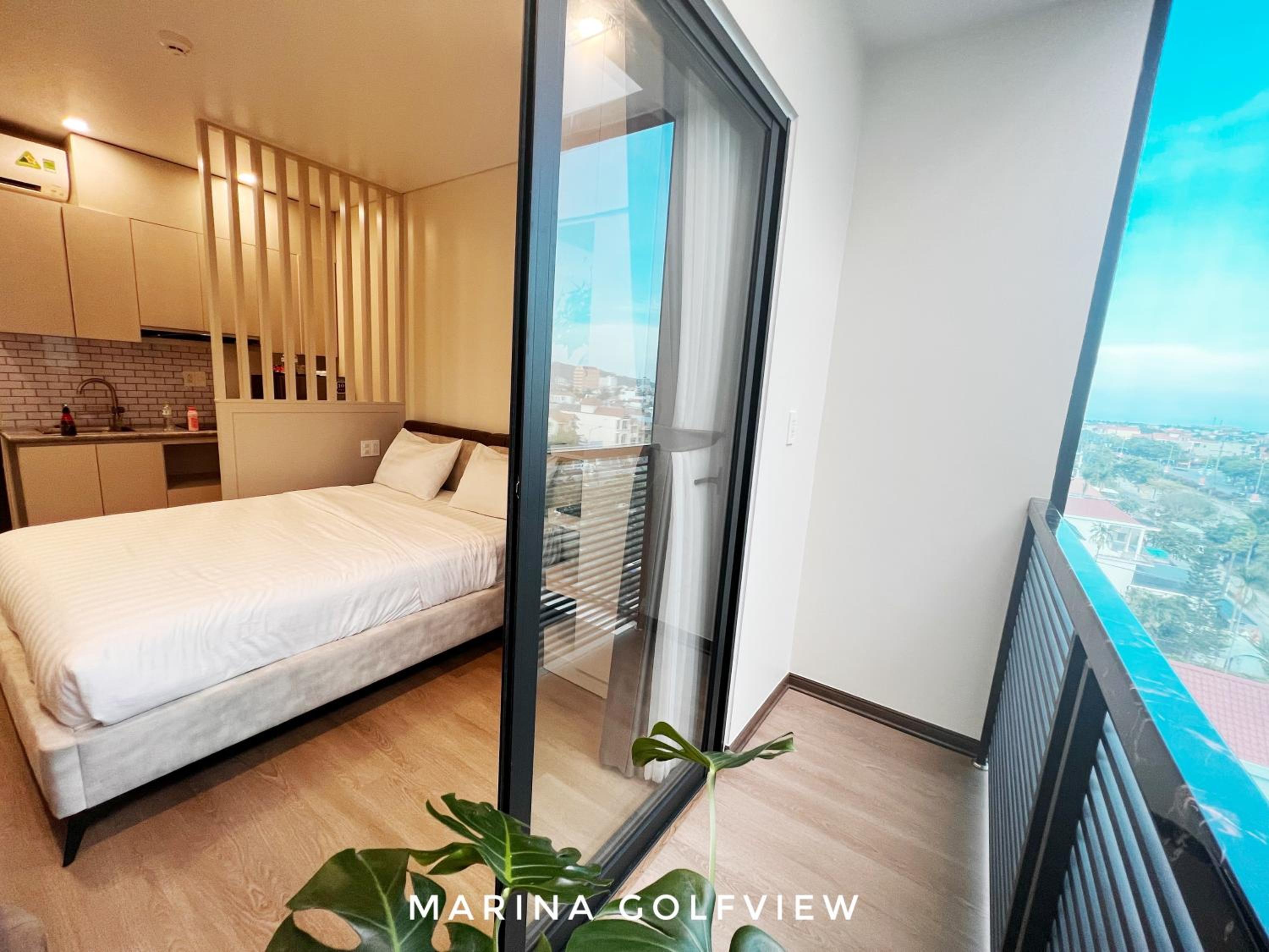 Marina Golfview