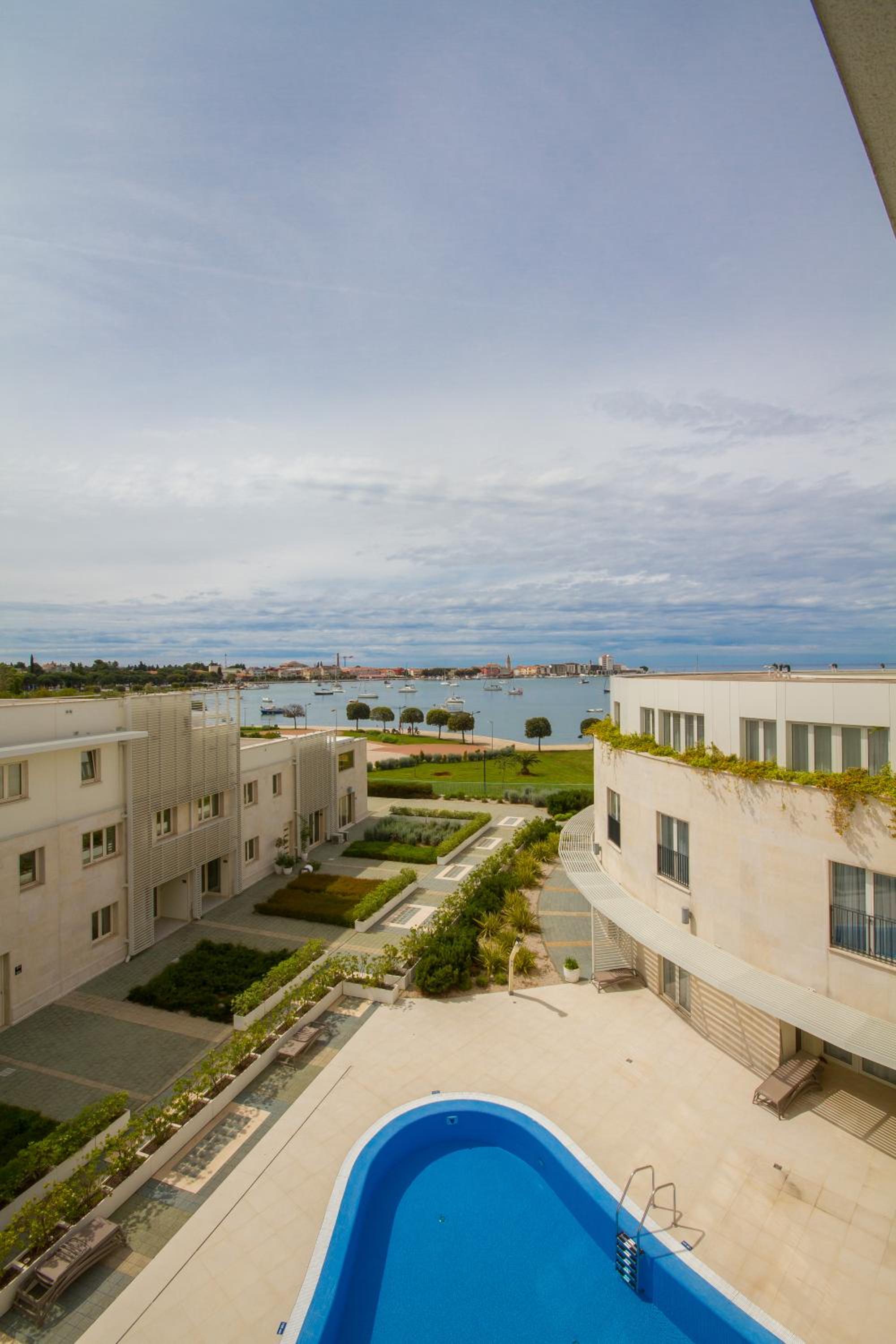 Supreme Apartment Miramare with Sea View