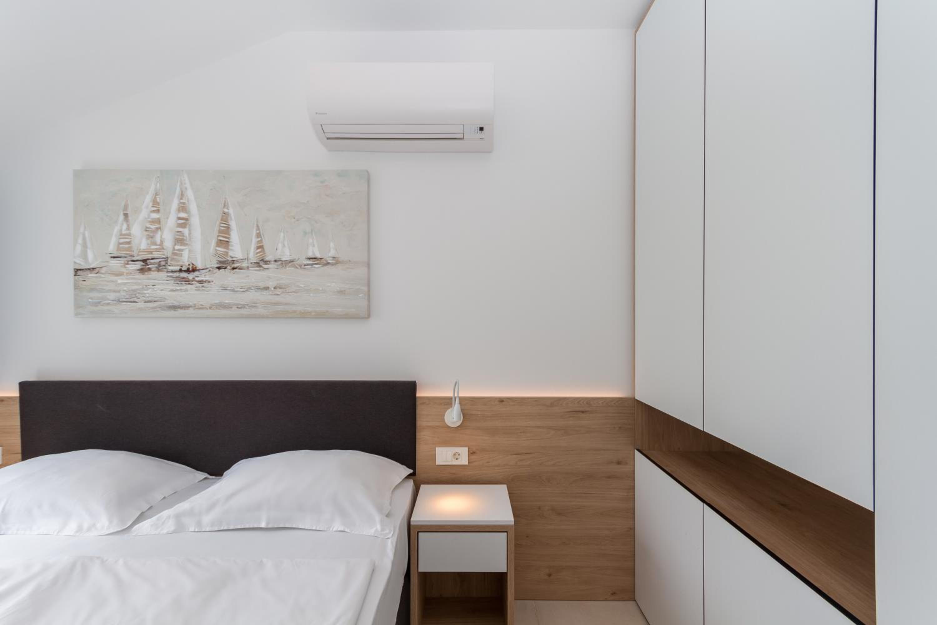Supreme Apartment Miramare with Sea View