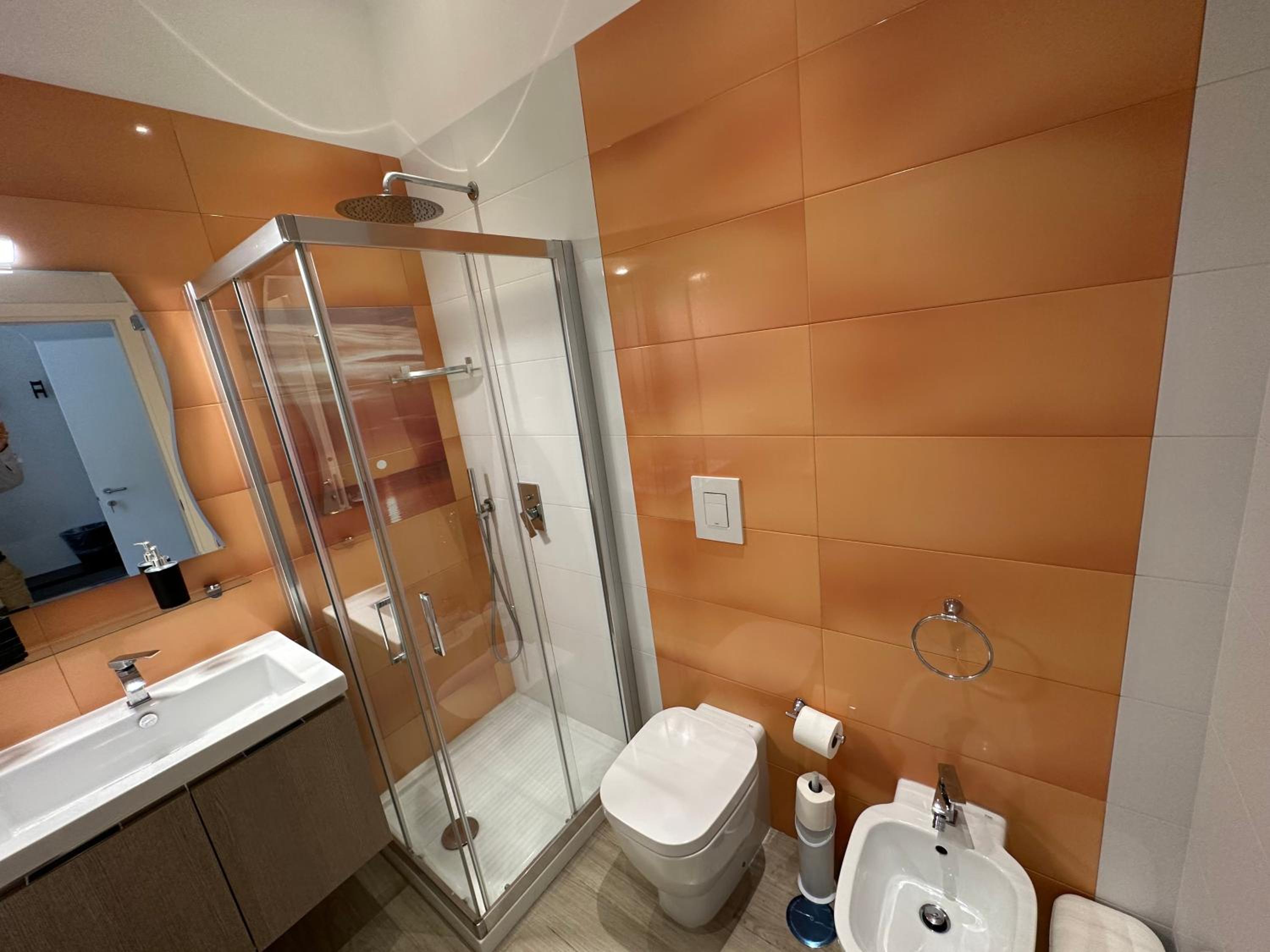 Domus Luca - Central Rooms in the Heart of Naples