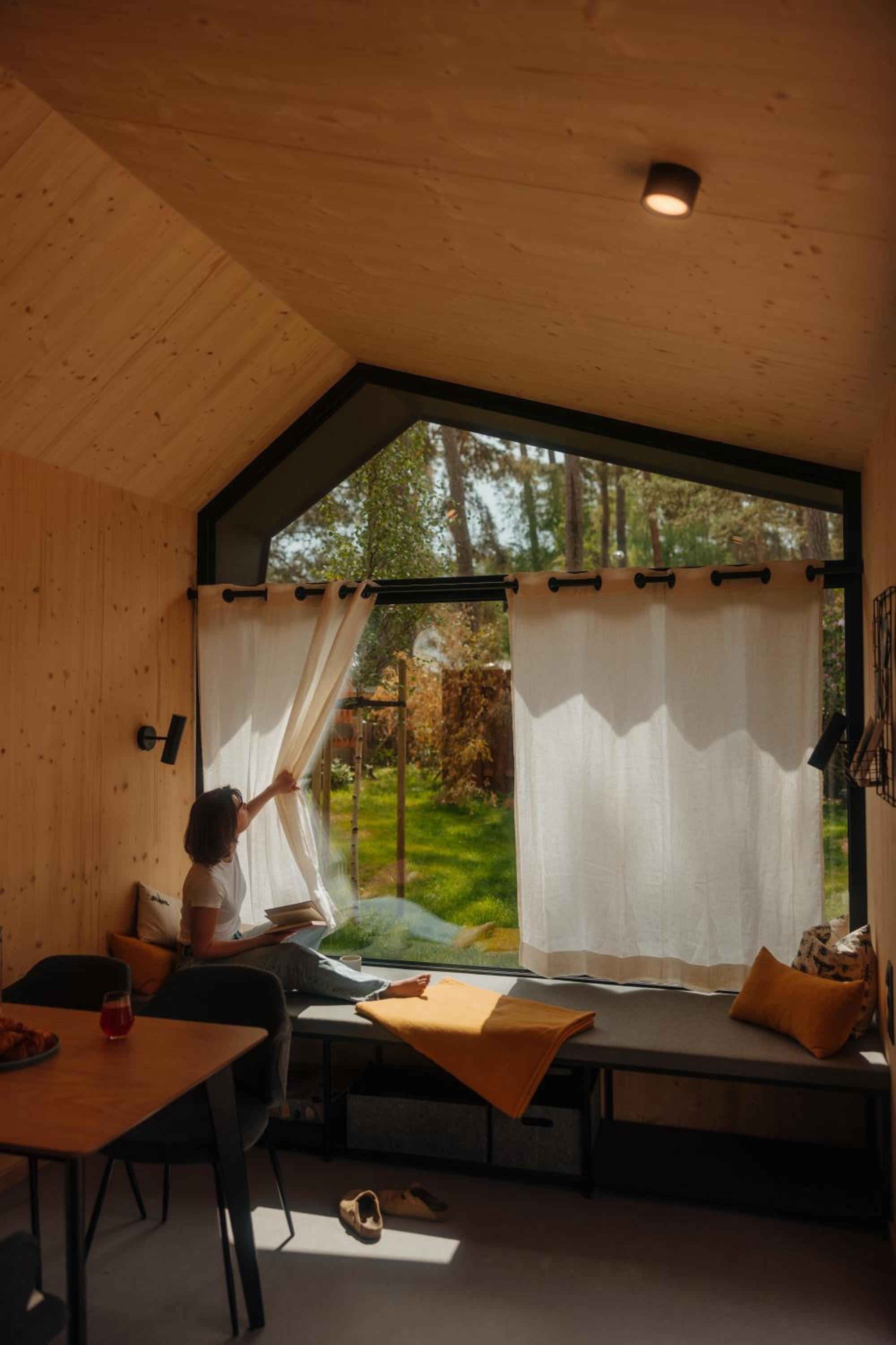Cabin28
