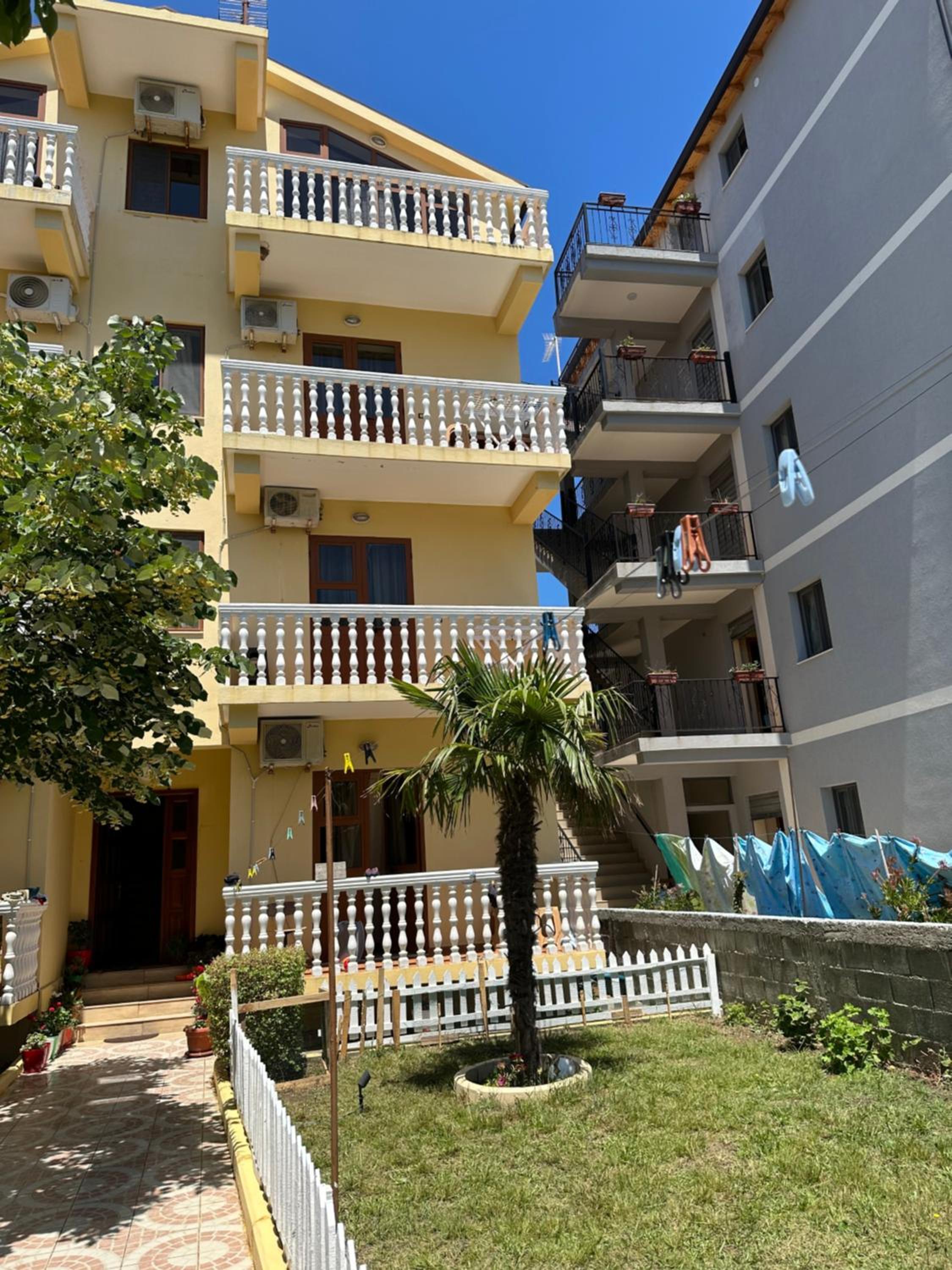Apartament Velipoje