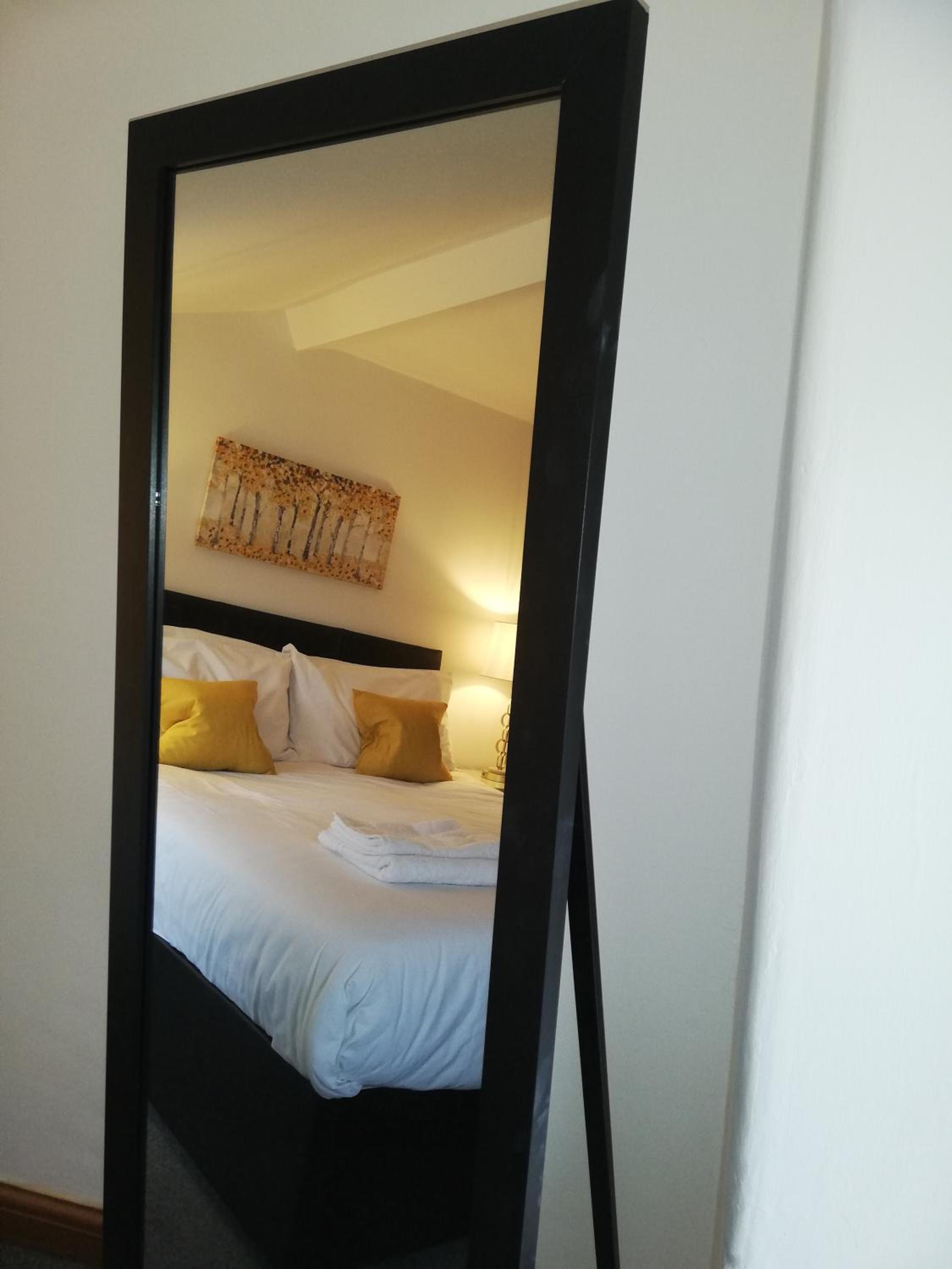 Orme Rise 1 - The Penthouse Suite view 5