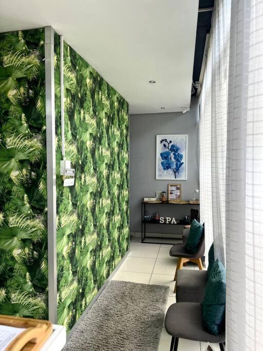 Urban Park Apt & Spa - Self Catering Apartment view 2