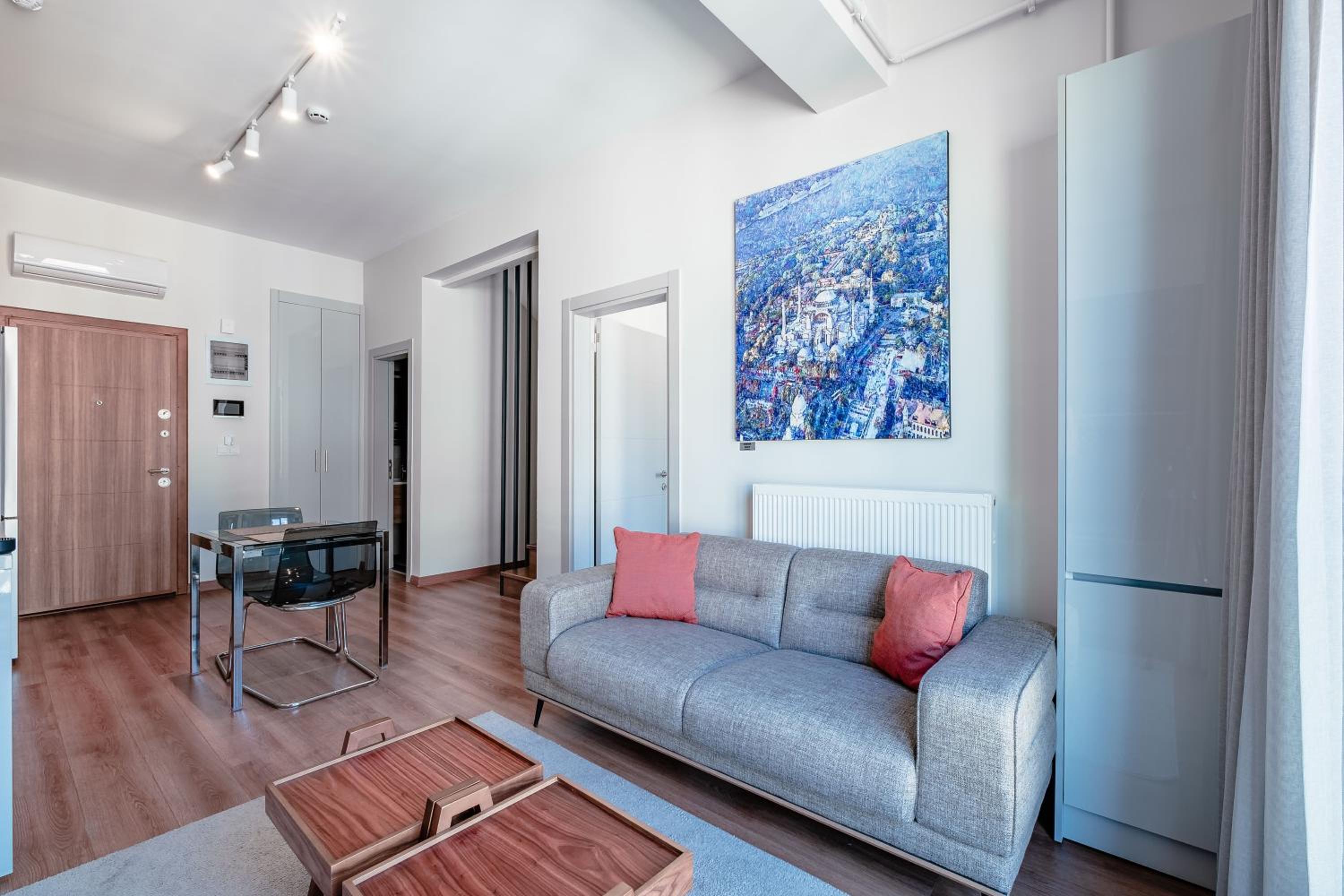 Homie Suites - Newly-constructed Apartment Complex in Beşiktaş