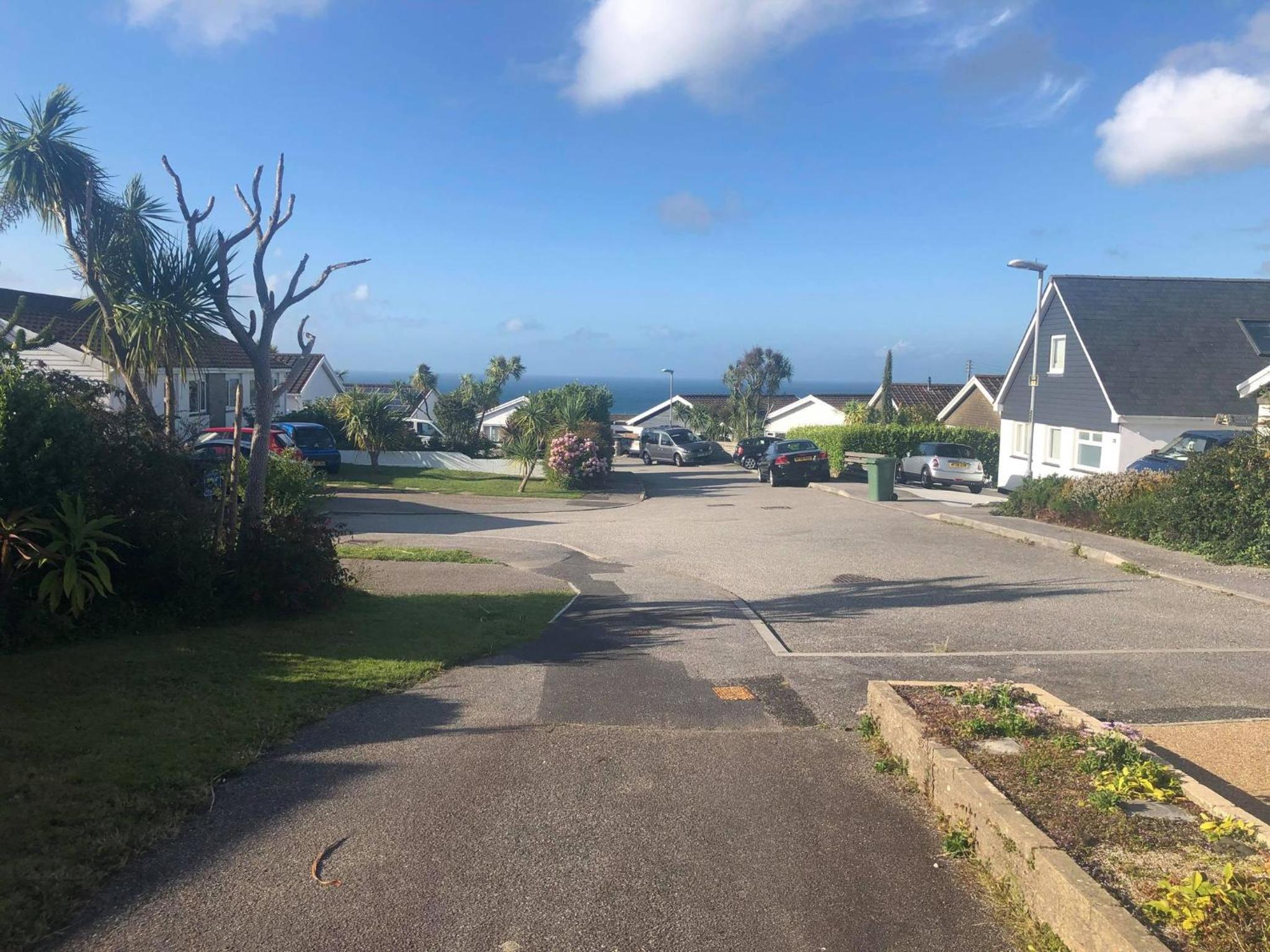 Sea View Bungalow in Carbis Bay Sleeps 6 view 2
