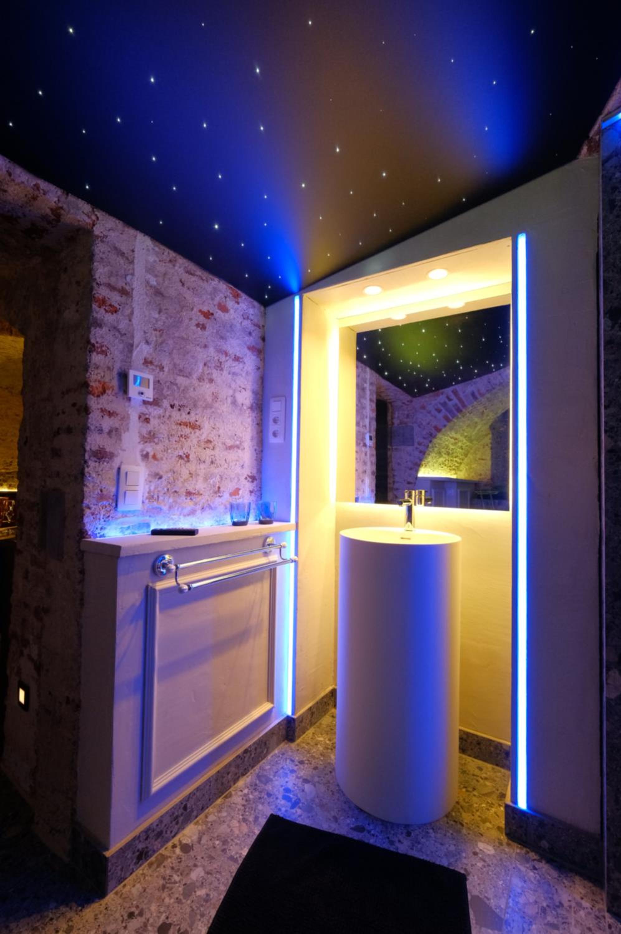 Secret Jacuzzi Mons - Parking privé gratuit