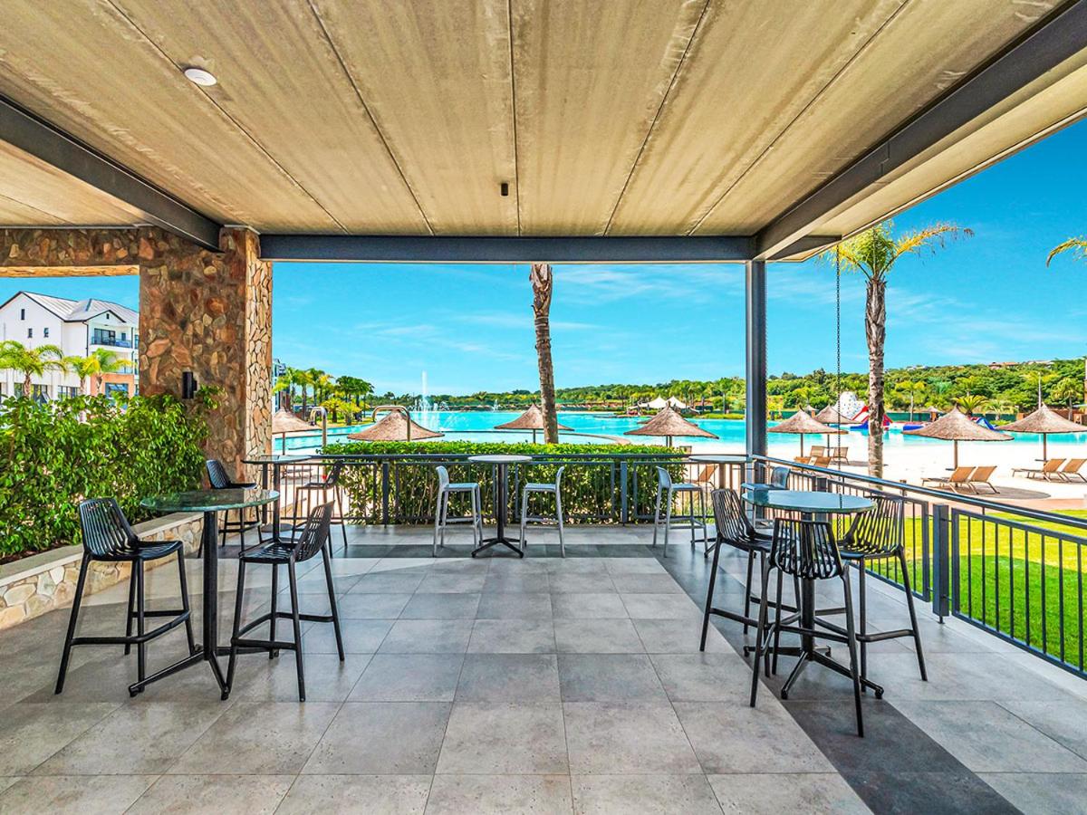 5 The Blyde Crystal Clear 2 Bedroom Apartment view 5