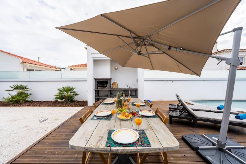 Villa Nazaré - Pool, BBQ and Boule/Petanque