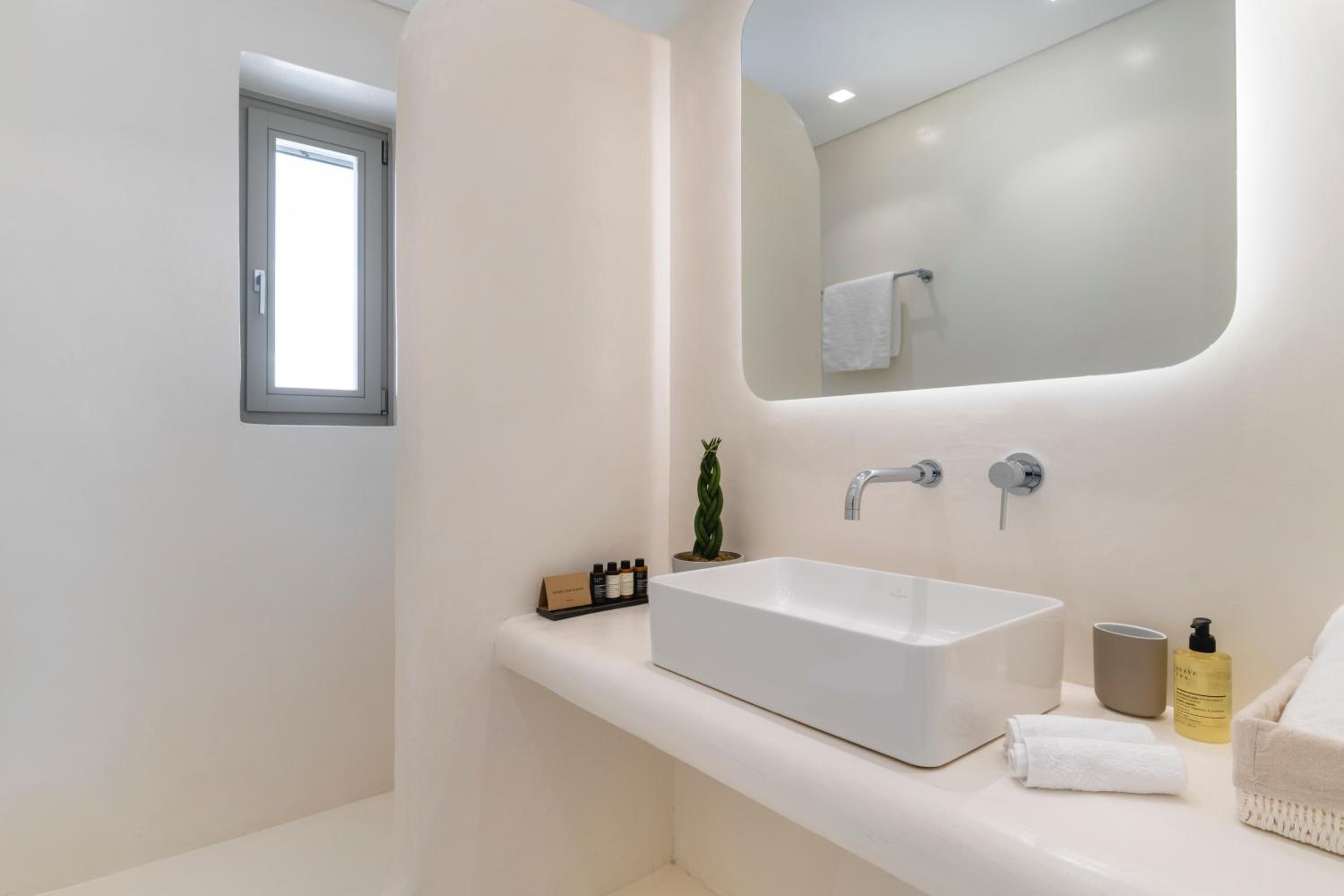 Photo 56