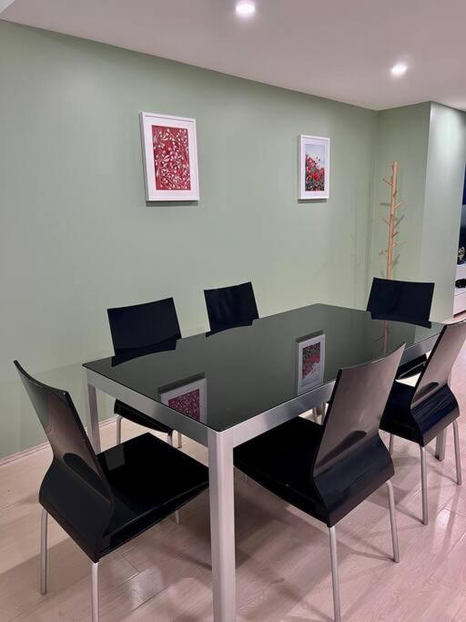 Spacious terraced style apartment in Zetland