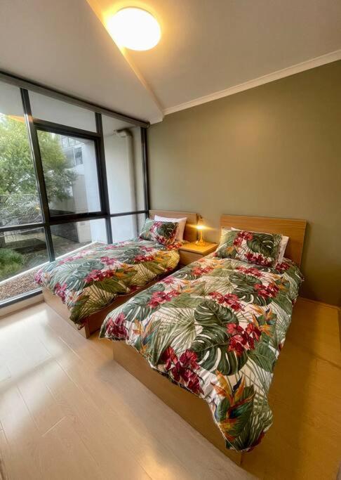 Spacious terraced style apartment in Zetland