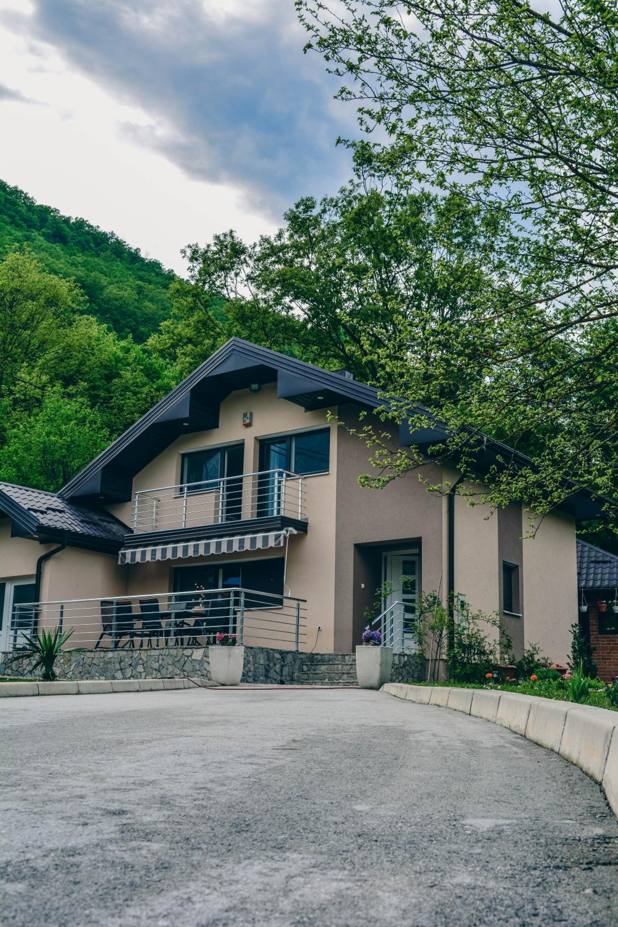 Villa Tasnim