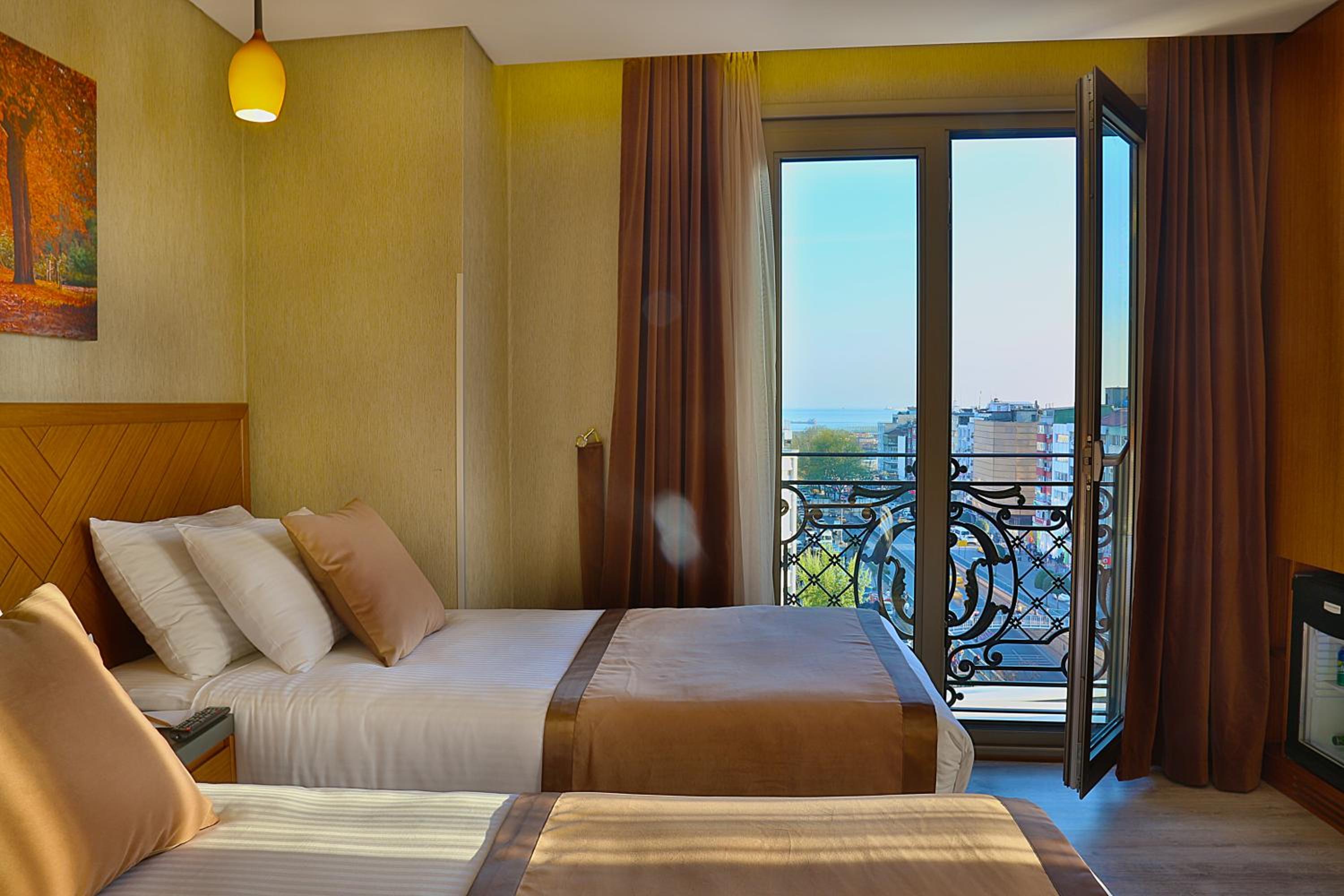 Corner Hotel Laleli - Image 7