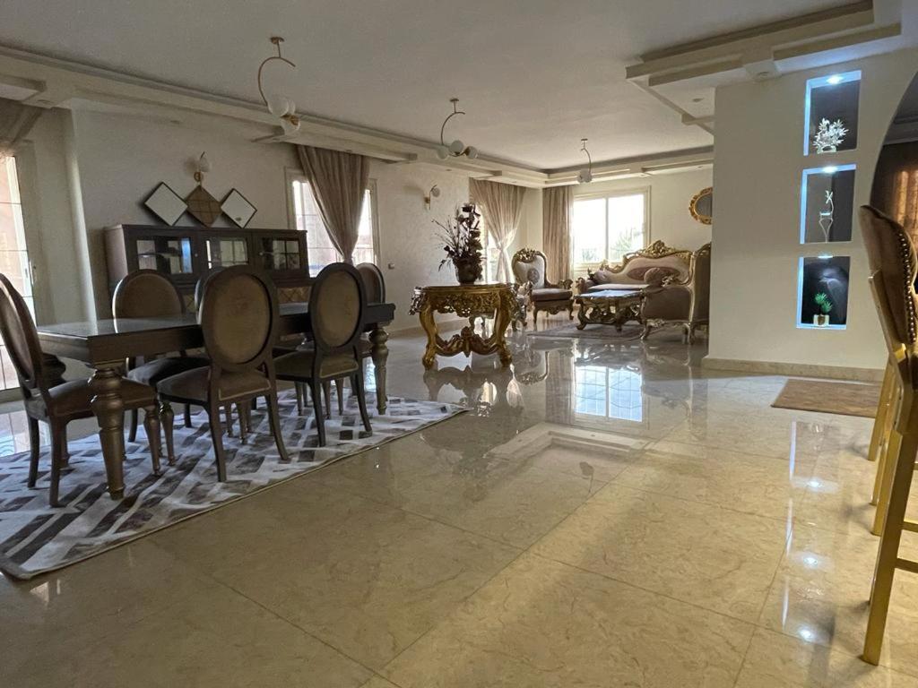 Sula Villa