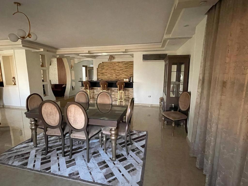 Sula Villa